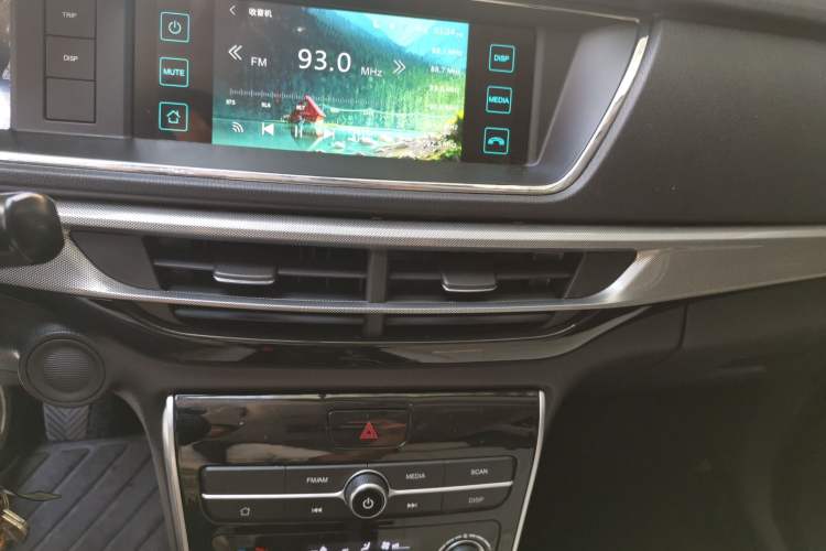 Used CHANGAN KAICHENG Changxing 2021 1.5L Manual Luxury Version Audio And AC Panel