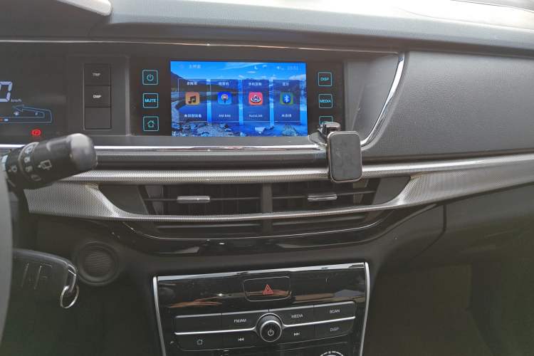 Used CHANGAN KAICHENG Changxing 2021 1.5L Manual Luxury Version Audio And AC Panel