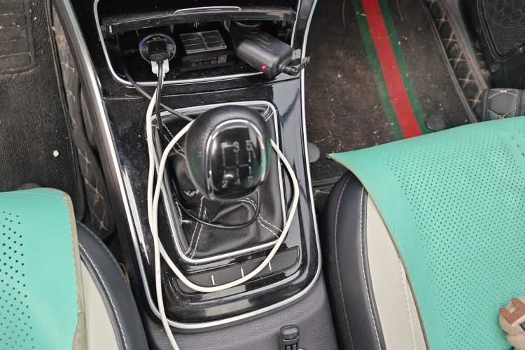 Used CHANGAN KAICHENG Changxing 2021 1.5L Manual Luxury Version Gear Lever