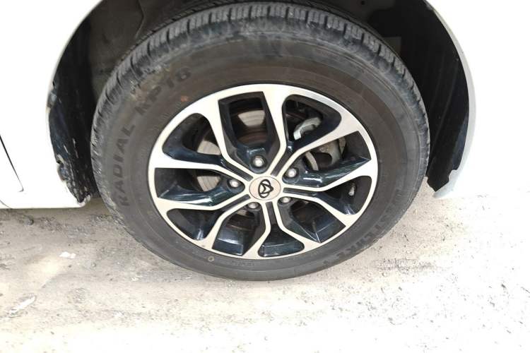 Used CHANGAN KAICHENG Changxing 2021 1.5L Manual Luxury Version Right Front Wheel Hub
