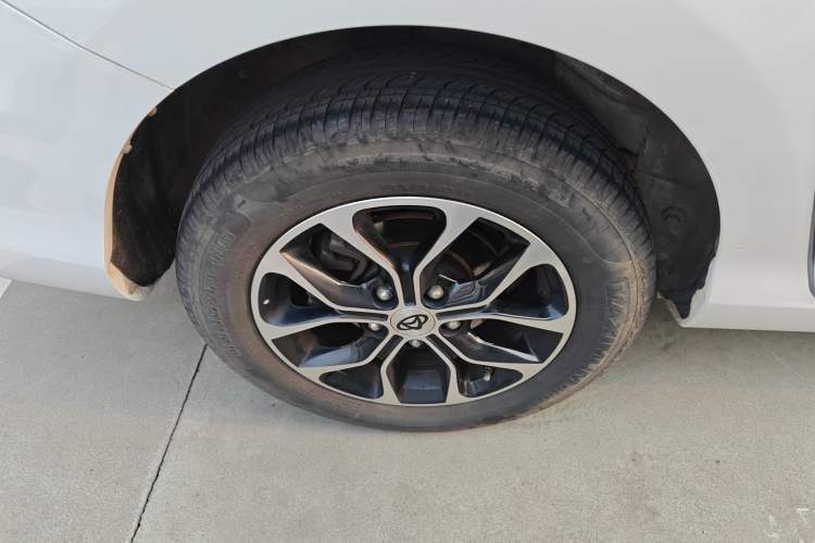 Used CHANGAN KAICHENG Changxing 2021 1.5L Manual Luxury Version Right Rear Wheel Hub