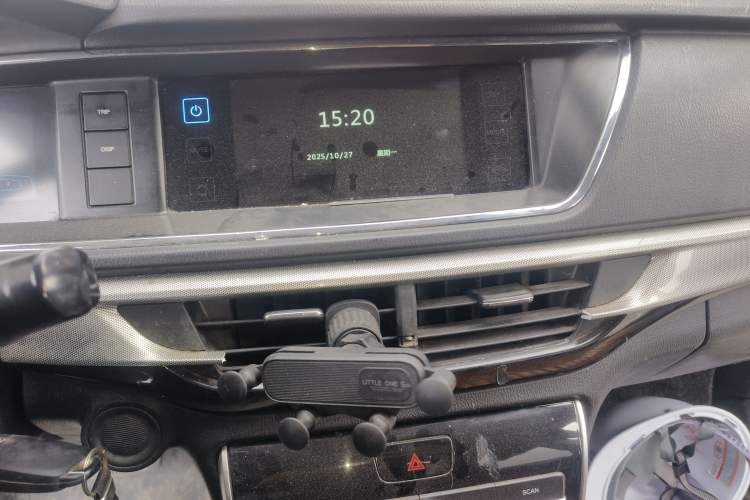 Used CHANGAN KAICHENG Changxing EV 2022 Luxury Model 5 Seats Audio And AC Panel