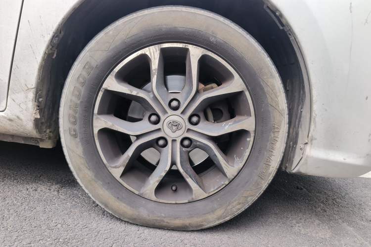 Used CHANGAN KAICHENG Changxing EV 2022 Luxury Model 5 Seats Right Front Wheel Hub