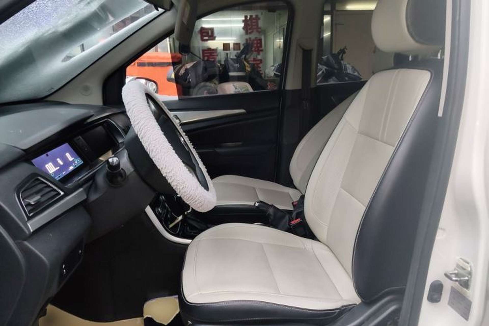 Used CHANGAN KAICHENG Changxing EV 2022 Luxury Model 6 Seats Left Front Seat