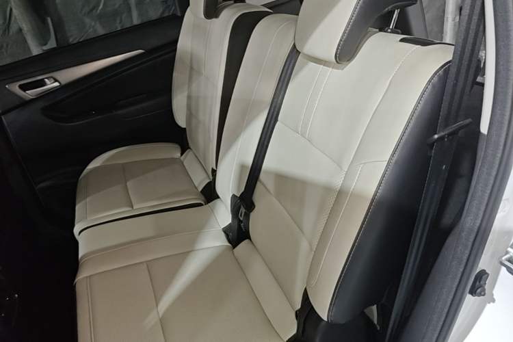 Used CHANGAN KAICHENG Changxing EV 2022 Luxury Model 5 Seats Left Rear Seat