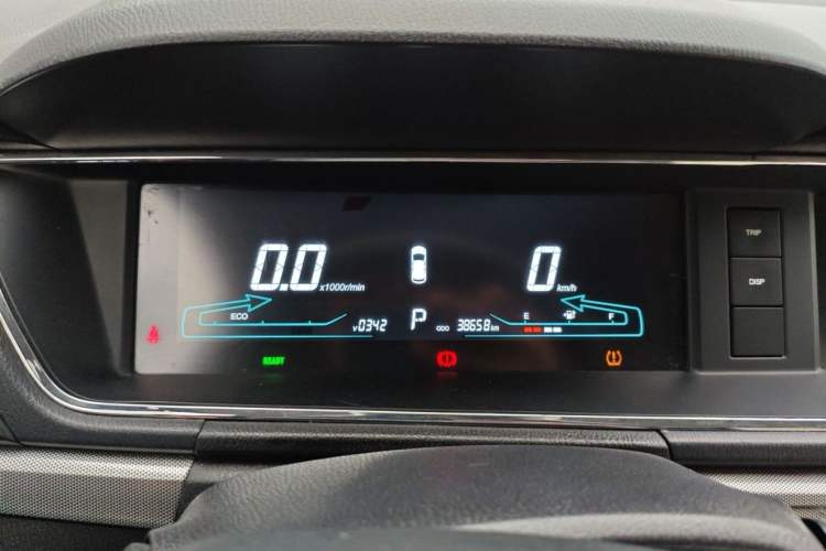 Used CHANGAN KAICHENG Changxing EV 2022 Luxury Model 6 Seats Odometer Close Up