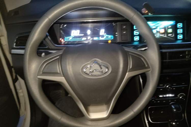 Used CHANGAN KAICHENG Changxing EV 2022 Luxury Model 5 Seats Steering Wheel