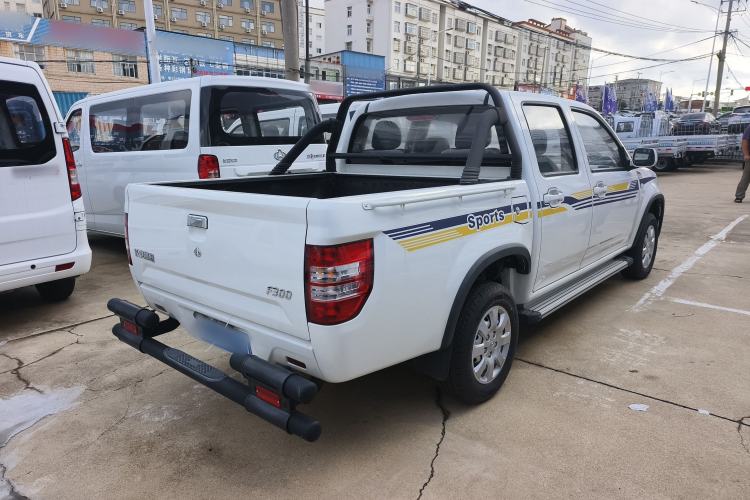 Used CHANGAN KAICHENG F300 2022 1.5L True-Scent Version Standard Wheelbase DAM15KL Exterior 3