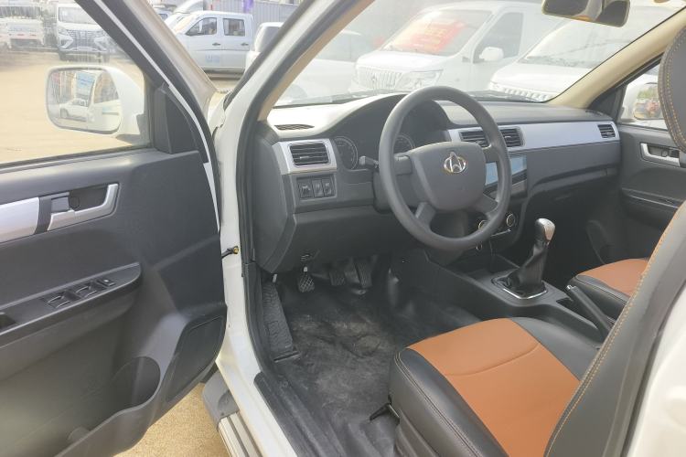 Used CHANGAN KAICHENG F300 2022 1.5L True-Scent Version Standard Wheelbase DAM15KL Interior 2