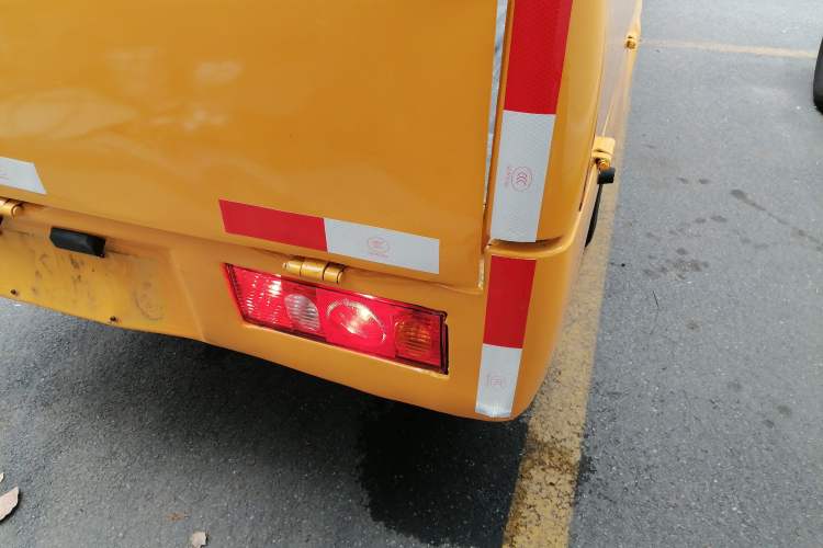 Used CHANGAN KAICHENG F300 2022 1.5L "True Fragrance" Long-Wheelbase DAM15KL Exterior 3
