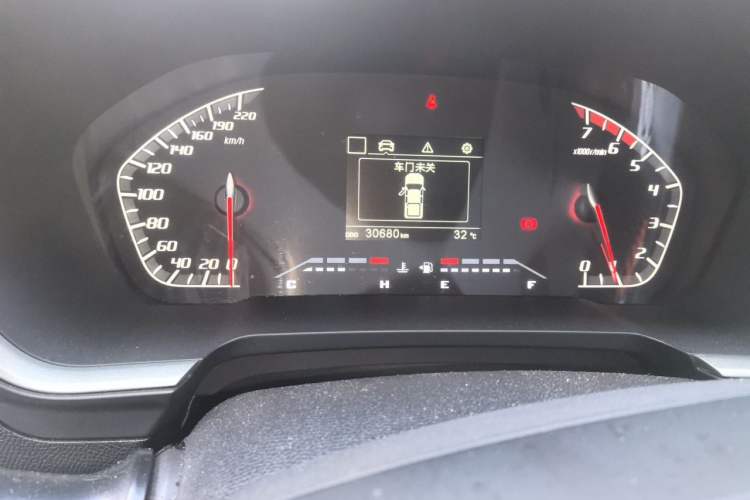 Used CHANGAN KAICHENG F70 2020 2.4T Gasoline Two-Wheel Drive Luxury Version China VI Standard Short Wheelbase 4K22D4T Odometer Close Up