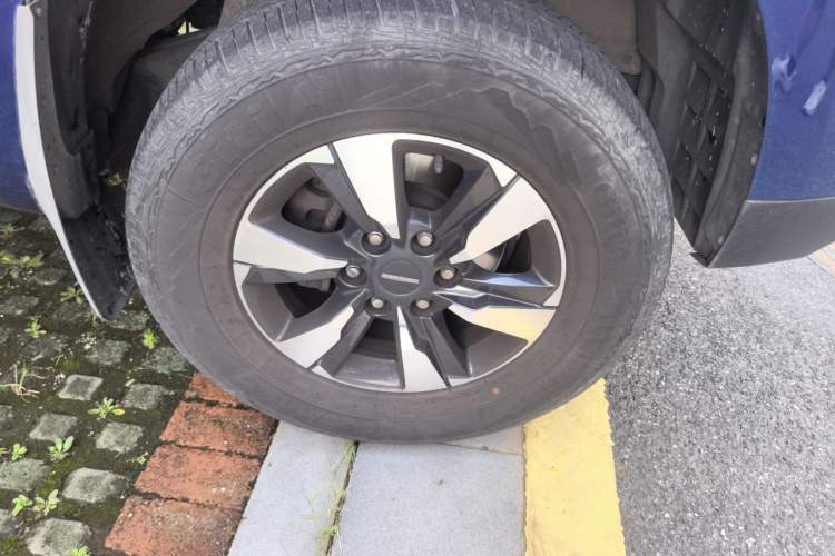 Used CHANGAN KAICHENG F70 2020 2.4T Gasoline Two-Wheel Drive Luxury Version China VI Standard Short Wheelbase 4K22D4T Right Front Wheel Hub