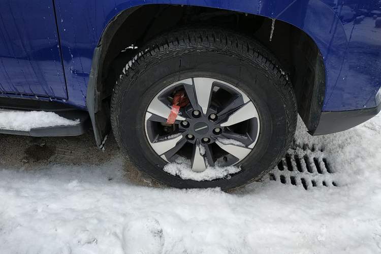Used CHANGAN KAICHENG F70 2020 2.5T Diesel 4x4 Luxury Edition China VI Emission Standard 675 kg Payload Capacity Long Wheelbase JE4D25 Right Front Wheel Hub