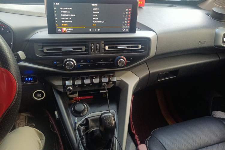 Used CHANGAN KAICHENG F70 2020 2.5T Diesel 4x4 Executive Version China VI Standard Short Wheelbase JE4D25 Audio And AC Panel