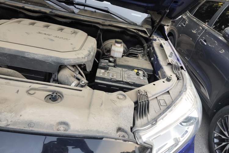 Used CHANGAN KAICHENG F70 2021 2.4T Gasoline Automatic 4x4 Executive Version Standard Wheelbase 4K22D4T Engine Bay Left