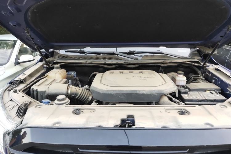 Used CHANGAN KAICHENG F70 2021 2.4T Gasoline Automatic 4x4 Executive Version Standard Wheelbase 4K22D4T Engine Bay