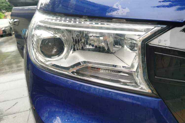Used CHANGAN KAICHENG F70 2021 2.4T Gasoline Automatic 4x4 Sporty Trim Standard Wheelbase 4K22D4T Right Front Headlight