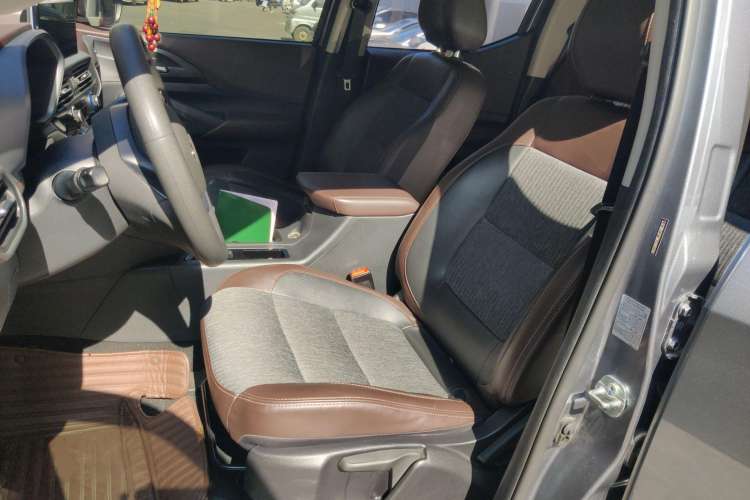 Used CHANGAN KAICHENG F70 2021 2.4T Gasoline Automatic Two-Wheel Drive Luxury Edition Standard Wheelbase 4K22D4T Left Front Seat