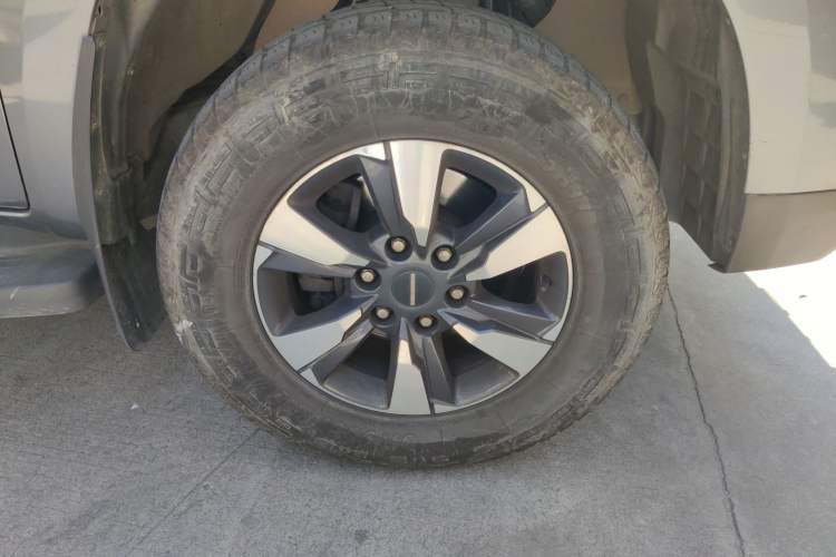 Used CHANGAN KAICHENG F70 2021 2.4T Gasoline Automatic Two-Wheel Drive Luxury Edition Standard Wheelbase 4K22D4T Right Front Wheel Hub