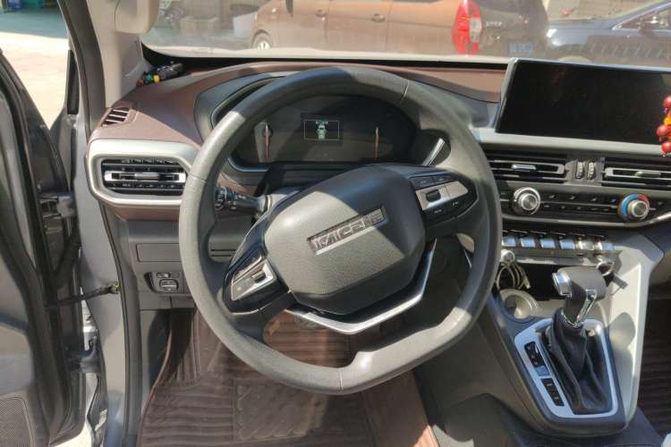 Used CHANGAN KAICHENG F70 2021 2.4T Gasoline Automatic Two-Wheel Drive Luxury Edition Standard Wheelbase 4K22D4T Steering Wheel