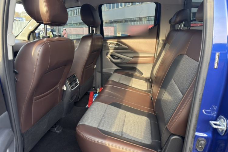 Used CHANGAN KAICHENG F70 2022 2.4T Gasoline Automatic 4x4 Excellence Edition Standard Wheelbase 4K22D4T Interior 2