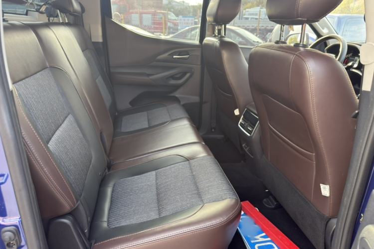Used CHANGAN KAICHENG F70 2022 2.4T Gasoline Automatic 4x4 Excellence Edition Standard Wheelbase 4K22D4T Interior 3