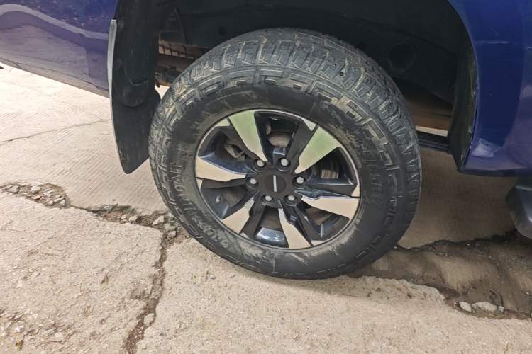 Used CHANGAN KAICHENG F70 2022 2.4T Gasoline Automatic 4x4 Excellence Edition Standard Wheelbase 4K22D4T Right Rear Wheel Hub