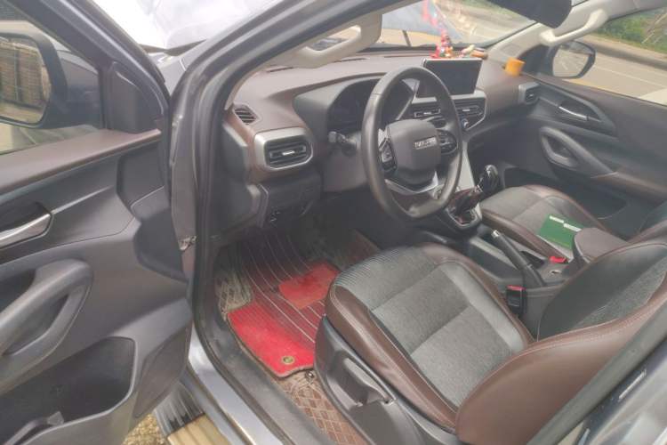 Used CHANGAN KAICHENG F70 2022 2.5T Diesel Manual 4x4 Excellence Edition Long Wheelbase JE4D25Q6A Driver Seat