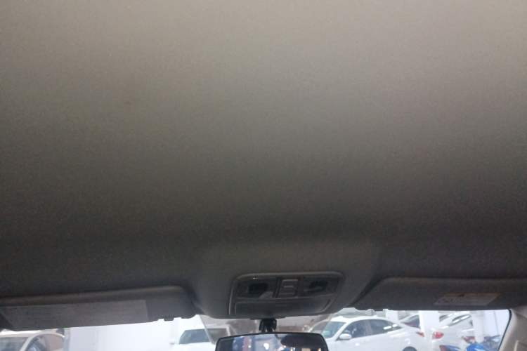 Used CHANGAN KAICHENG F70 2022 2.5T Diesel Manual 4x4 Luxury Edition Long Wheelbase JE4D25 Headliner