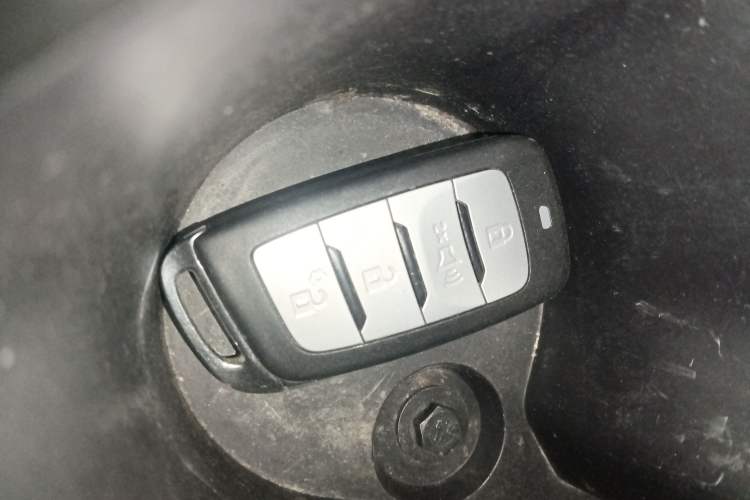 Used CHANGAN KAICHENG F70 2022 2.5T Diesel Manual 4x4 Luxury Edition Long Wheelbase JE4D25 Interior 1