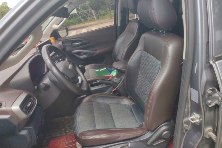 Used CHANGAN KAICHENG F70 2022 2.5T Diesel Manual 4x4 Excellence Edition Long Wheelbase JE4D25Q6A Left Front Seat