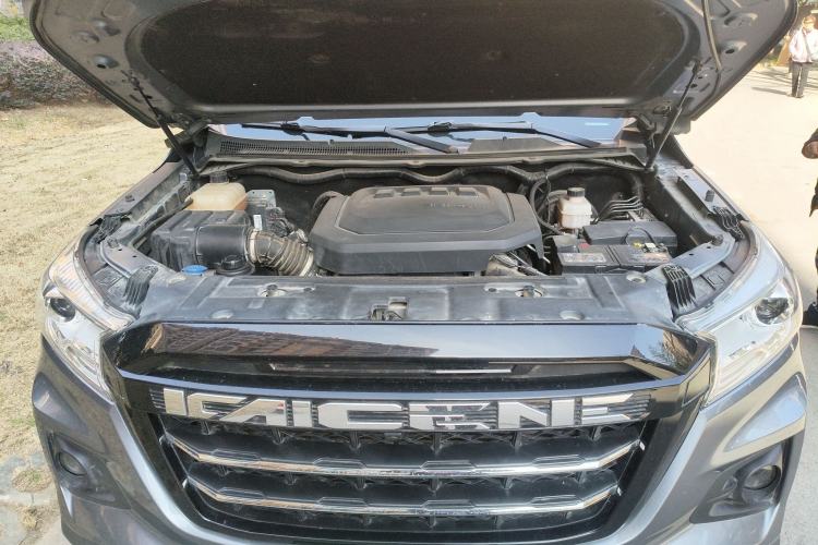 Used CHANGAN KAICHENG F70 2022 2.4T Gasoline Automatic 4x4 Overland Edition Standard Wheelbase 4K22D4T Engine Bay