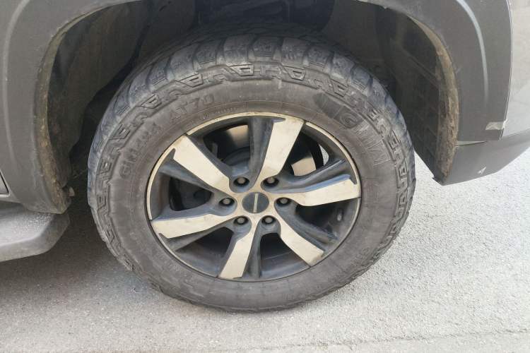 Used CHANGAN KAICHENG F70 2022 2.4T Gasoline Automatic 4x4 Overland Edition Standard Wheelbase 4K22D4T Right Front Wheel Hub