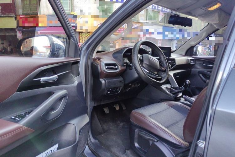 Used CHANGAN KAICHENG F70 2022 2.5T Diesel Manual 4x4 Excellence Edition Long Wheelbase JE4D25Q6A Driver Seat