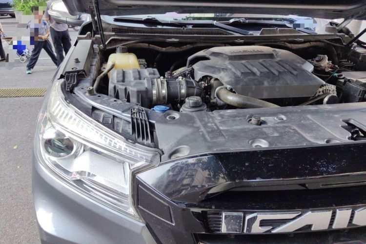 Used CHANGAN KAICHENG F70 2022 2.5T Diesel Manual 4x4 Excellence Edition Long Wheelbase JE4D25Q6A Engine Bay Right