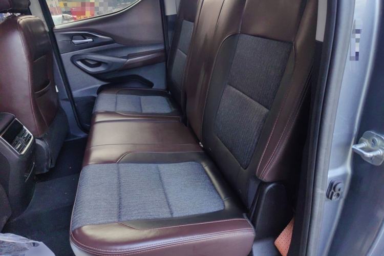 Used CHANGAN KAICHENG F70 2022 2.5T Diesel Manual 4x4 Excellence Edition Long Wheelbase JE4D25Q6A Left Rear Seat