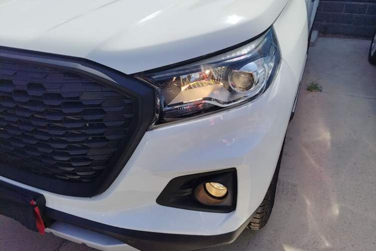 Used CHANGAN KAICHENG F70 2022 2.4T Gasoline Manual 4x4 Executive Version Standard Wheelbase 4K22D4T Left Front Headlight