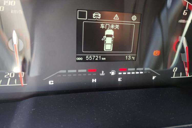 Used CHANGAN KAICHENG F70 2022 2.5T Diesel Manual Two-Wheel Drive Excellence Edition Long Wheelbase JE4D25Q6A Odometer Close Up