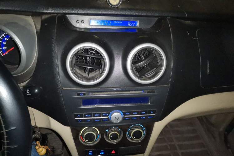 Used CHANGAN KAICHENG Ounuo S 2012 1.5L Standard Version Audio And AC Panel