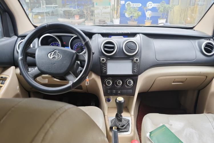 Used CHANGAN KAICHENG Ounuo S 2012 1.5L Elite Version Center Console
