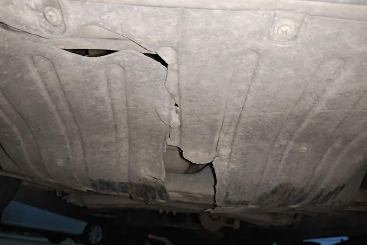 Used CHANGAN KAICHENG Ounuo S 2012 1.3L Elite Version Chassis Front