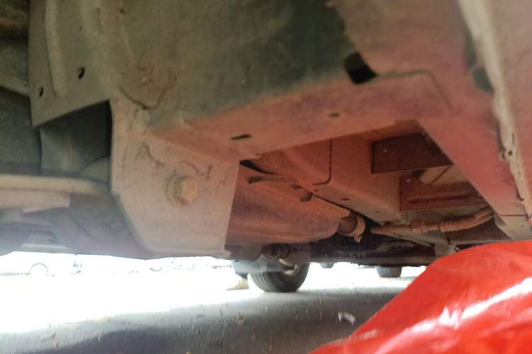 Used CHANGAN KAICHENG Ounuo S 2012 1.5L Standard Version Chassis Rear Right