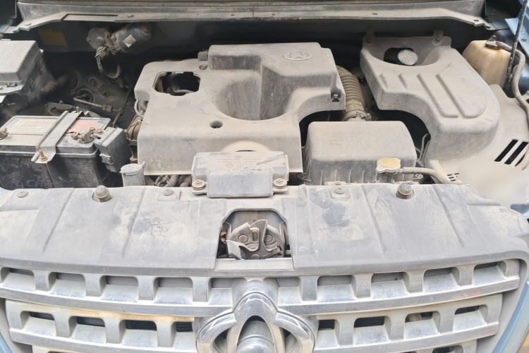 Used CHANGAN KAICHENG Ounuo S 2012 1.5L Elite Version Engine Bay