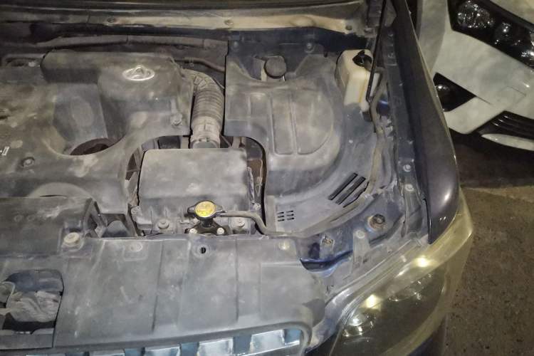 Used CHANGAN KAICHENG Ounuo S 2012 1.5L Standard Version Engine Bay Left