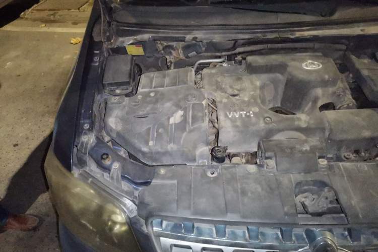 Used CHANGAN KAICHENG Ounuo S 2012 1.5L Standard Version Engine Bay Right