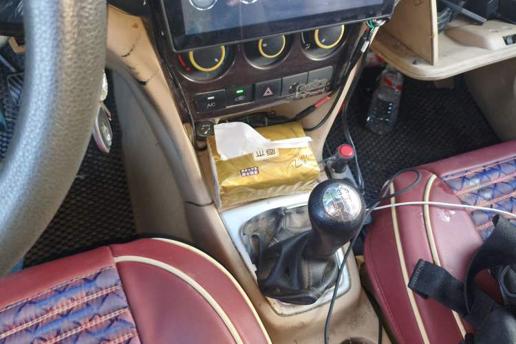 Used CHANGAN KAICHENG Ounuo S 2012 1.5L Standard Version Gear Lever