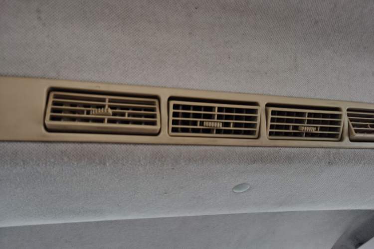 Used CHANGAN KAICHENG Ounuo S 2012 1.5L Elite Version Headliner
