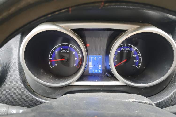 Used CHANGAN KAICHENG Ounuo S 2012 1.5L Elite Version Instrument Cluster