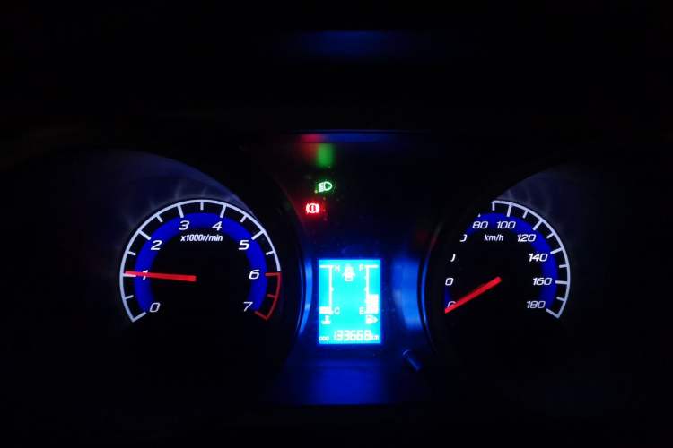 Used CHANGAN KAICHENG Ounuo S 2012 1.5L Standard Version Odometer Close Up