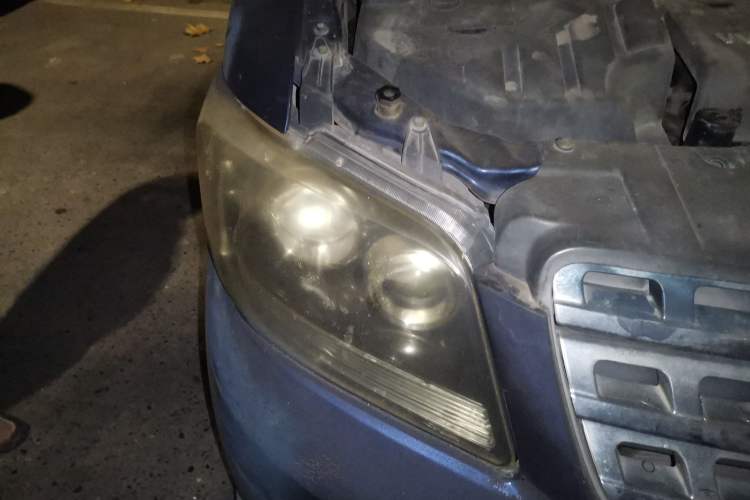 Used CHANGAN KAICHENG Ounuo S 2012 1.5L Standard Version Right Front Headlight